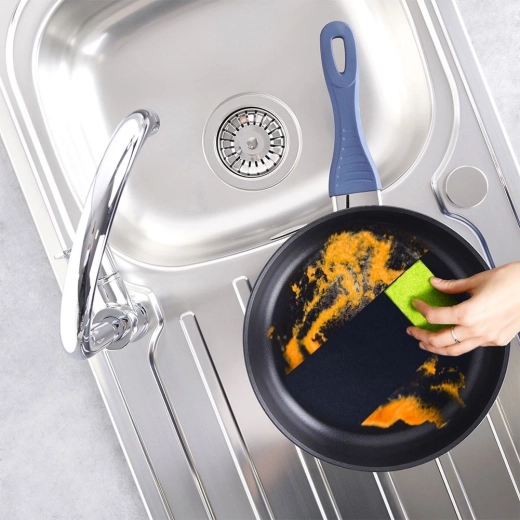 Wygodny chwyt i łatwe czyszczenie