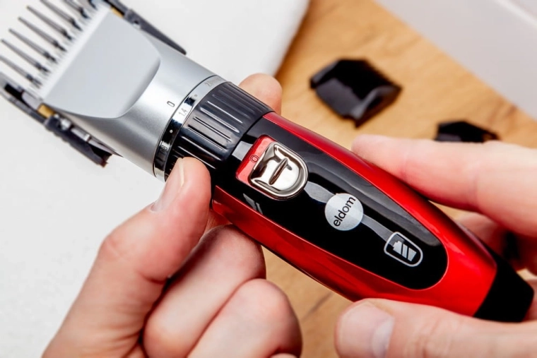 Regulowana długość cięcia i długi czas pracy