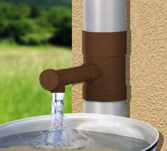 Łatwy montaż na rurze spustowej Ø 80 mm