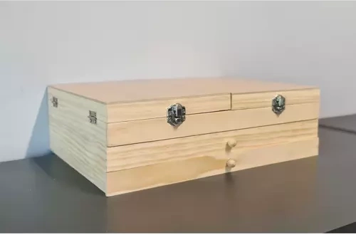 Praktyczna drewniana walizka z 2 szufladami