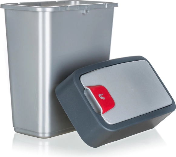 Łatwe czyszczenie i wymiana worków