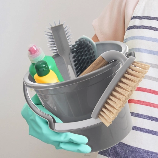 Wytrzymały i łatwy do mycia plastik (UH)