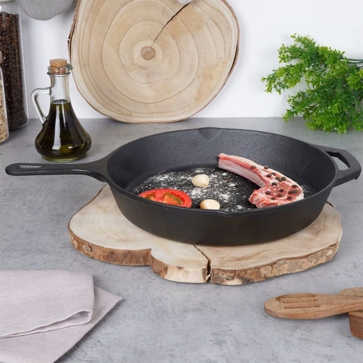 Bezpieczny chwyt i łatwe serwowanie