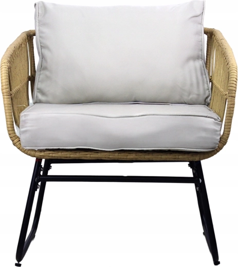 Wygoda dzięki grubym szarym poduszkom