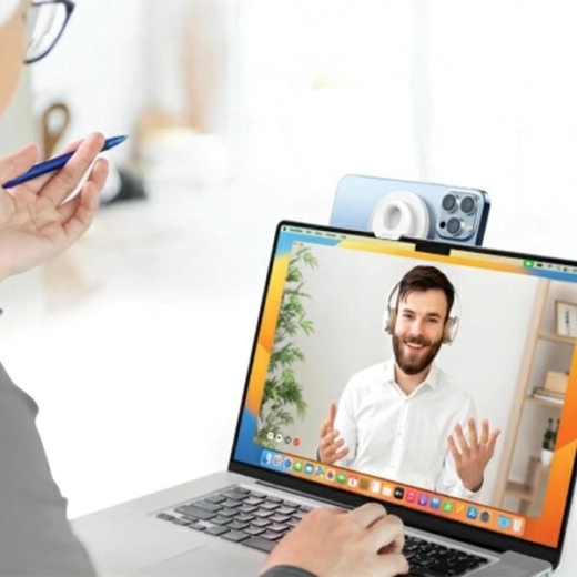 Zamień iPhone’a w topową kamerę internetową