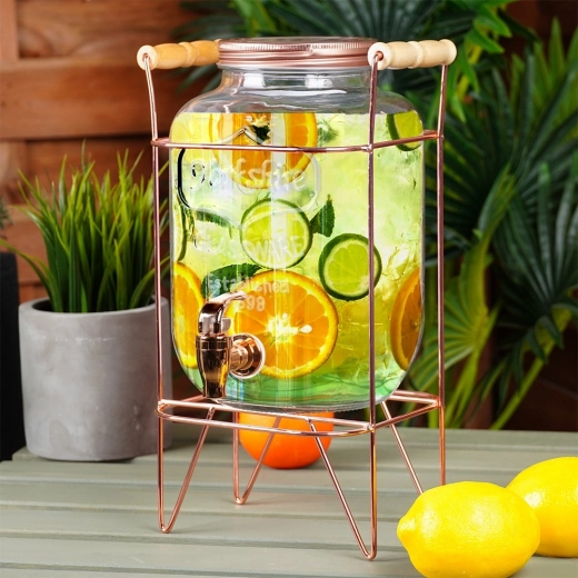 Szeroki wlew na lód i owoce