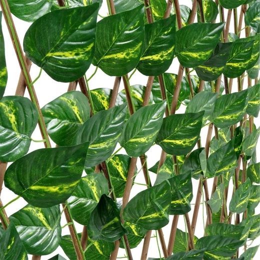 Naturalnie gęste i realistyczne liście