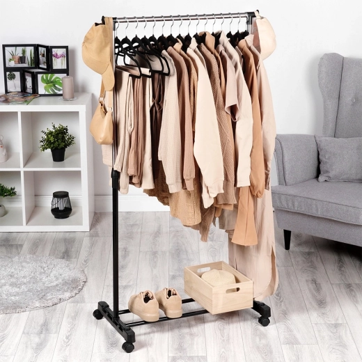 Dolna półka na buty i akcesoria