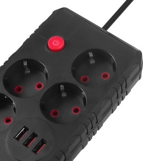 Zintegrowane 3× USB do szybkiego ładowania