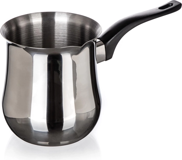 Tradycyjne parzenie prawdziwej kawy tureckiej