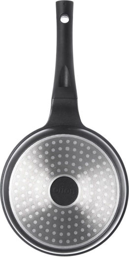 Kompatybilna ze wszystkimi typami kuchenek, w tym indukcyjnymi