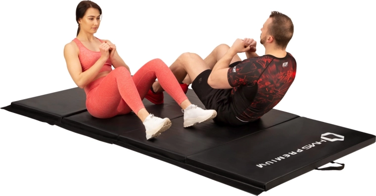 Przestronna powierzchnia także do treningu w parze