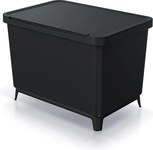 Stabilna konstrukcja z nóżkami i możliwością zawieszenia