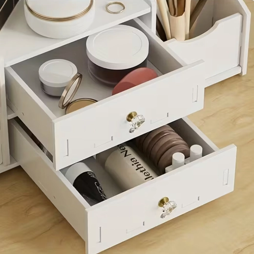 Przemyślany układ i dwie szuflady