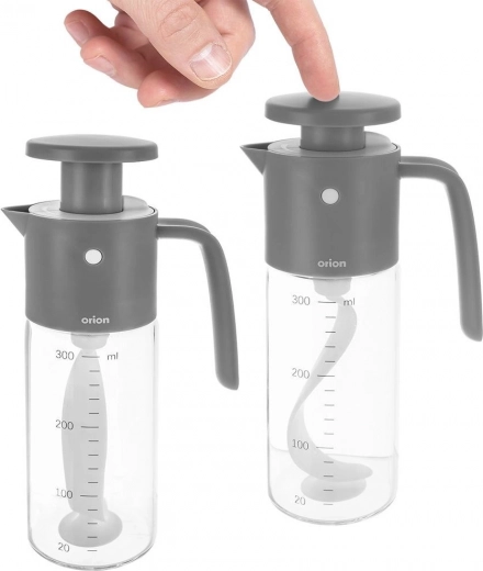 Ergonomiczny uchwyt i precyzyjne nalewanie