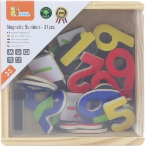 Drewniane magnetyczne cyfry w pudełku