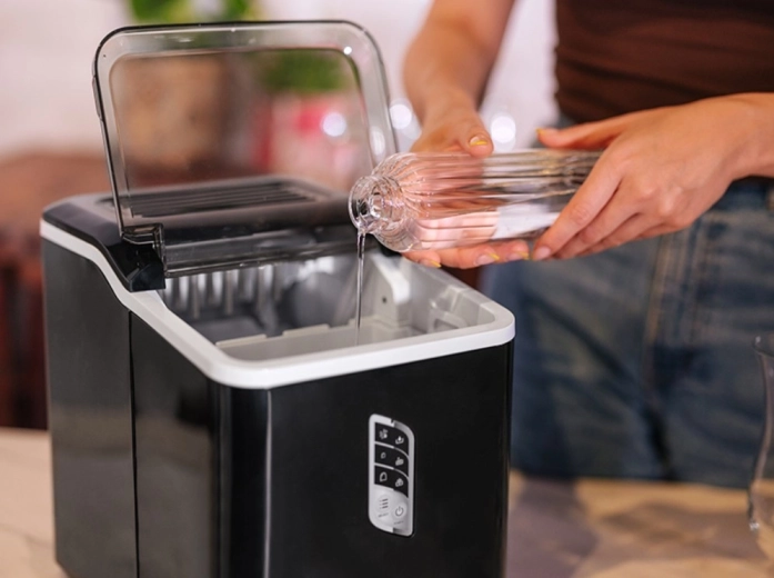 Duży zbiornik na wodę 1,5 l