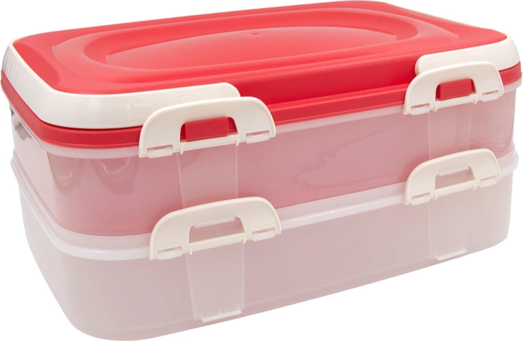 Solidne klipsy i szczelna pokrywa