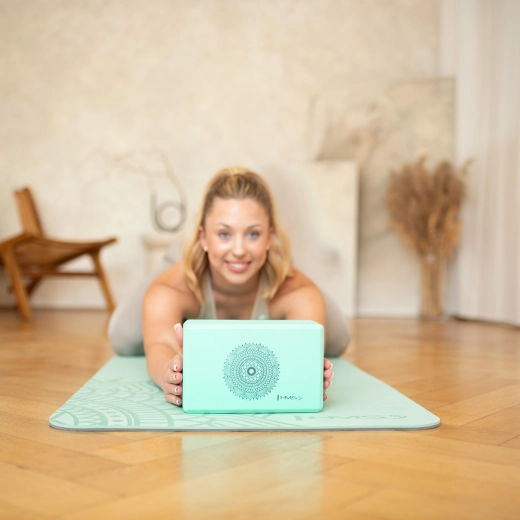 Wygodny chwyt i łatwiejsze rozciąganie