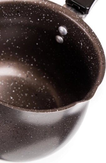 Nieprzywierająca powłoka dla czystego smaku i łatwego czyszczenia