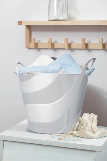 Wygodne przenoszenie dzięki ergonomicznym uchwytom