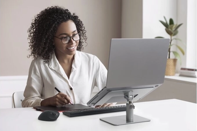 Ergonomiczna wysokość i kąt bez użycia narzędzi