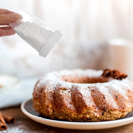 Łatwe dekorowanie bezpośrednio nad deserami