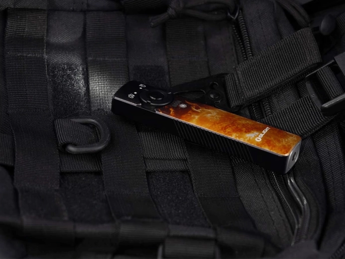 Płaski design EDC z klipsem i magnesem
