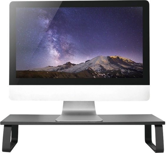 Ergonomiczne podniesienie monitora