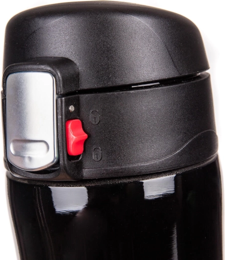 Bezpieczna pokrywka z blokadą przeciw wyciekaniu