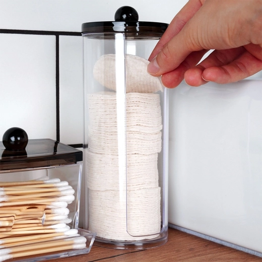 Praktyczny dozownik do łazienki