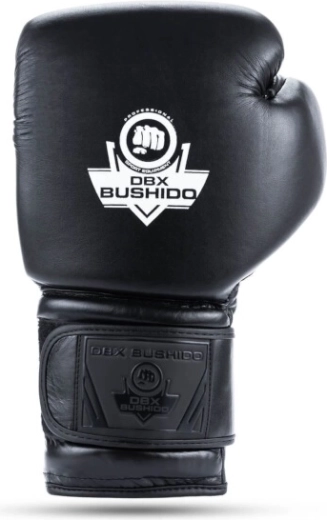 Szeroki rzep i długi mankiet