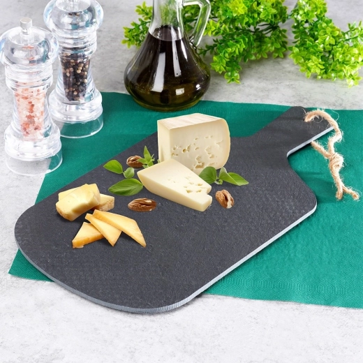 Wygodny uchwyt i oczko do zawieszenia