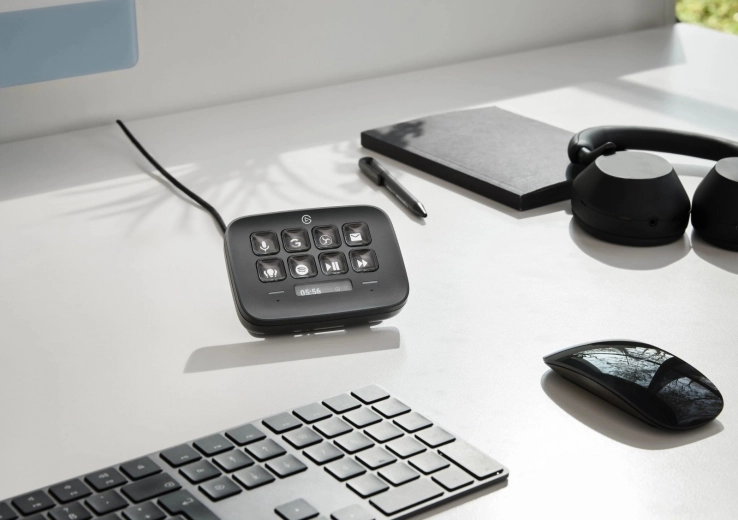 Osiem programowalnych klawiszy do natychmiastowego działania