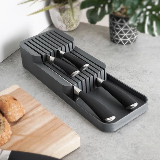 Kompaktowy design do szuflady i na blat