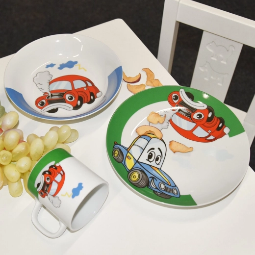 Porcelanowy wygląd, który pasuje także na zwykły stół