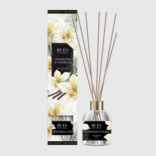 Aromadyfuzor o zapachu cedrowego drewna i wanilii 250 ml