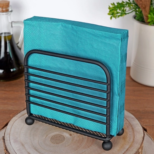 Wytrzymała metalowa konstrukcja w matowej czerni