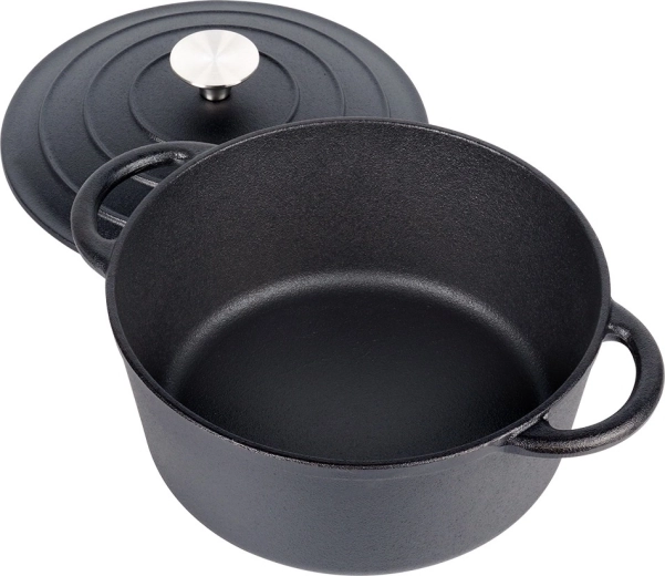 Wygodne uchwyty i szczelna pokrywka