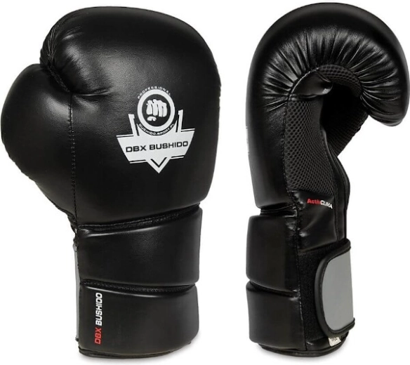 Stabilna fiksacja nadgarstków i zabezpieczony kciuk