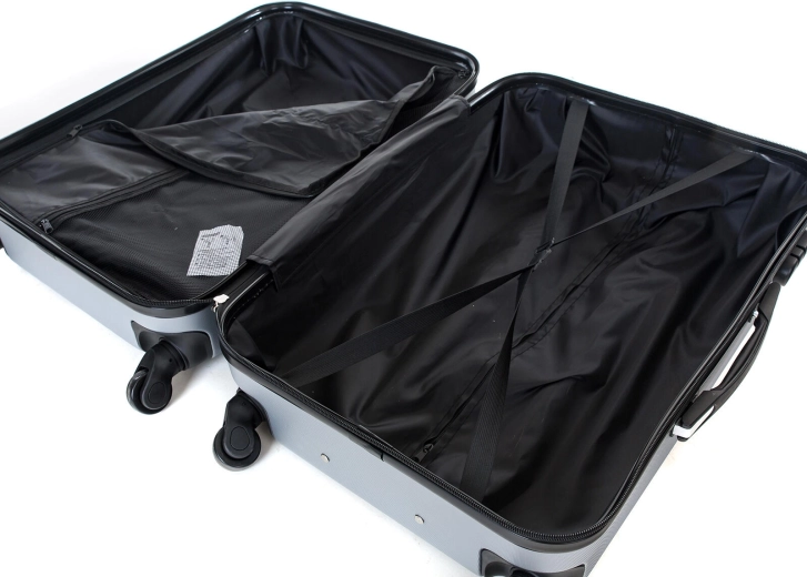 Przemyślane wnętrze i bezpieczne zamknięcie