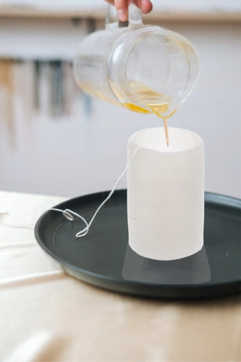 Łatwe nalewanie i wyjmowanie świec