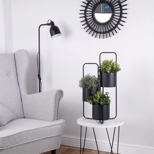 Trzy poziomy dla efektownej ekspozycji roślin