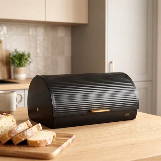 Wygodne roletowe wieko ze złotym uchwytem