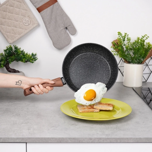 Nieprzywierająca granitowa powłoka dla zdrowego gotowania