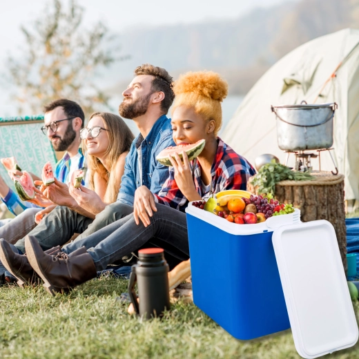 Duża pojemność 30 l dla całej ekipy