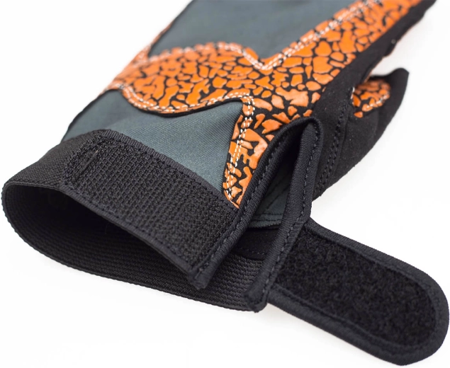 Regulowane zapięcie na rzep