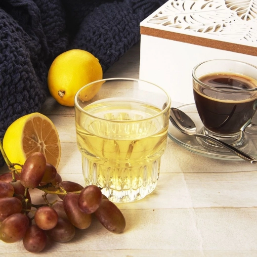 Uniwersalna szklanka do każdego napoju