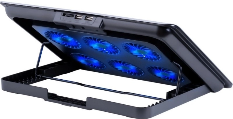 Sześć wentylatorów dla maksymalnego chłodzenia