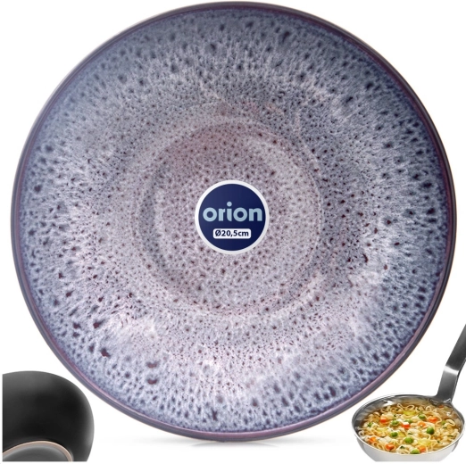 Pojemny kształt dla wygodnego serwowania